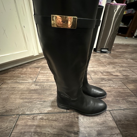 Tory Burch 7.5 T Hardware Riding Boot Black Leather Store Display - Picture 3 of 7